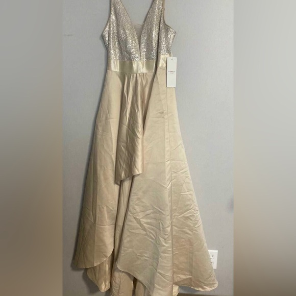 Formal Dress - Picture 2 of 2